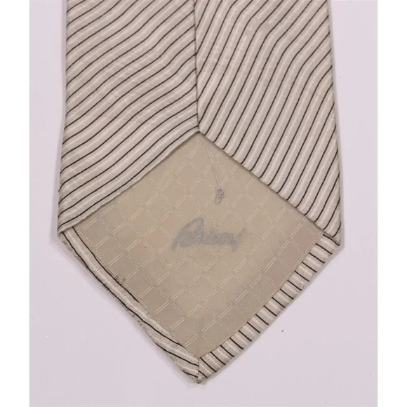 Brioni by Santostefano Gray/Black/White Striped Floral Silk Handmade Necktie Tie - Picture 6 of 6
